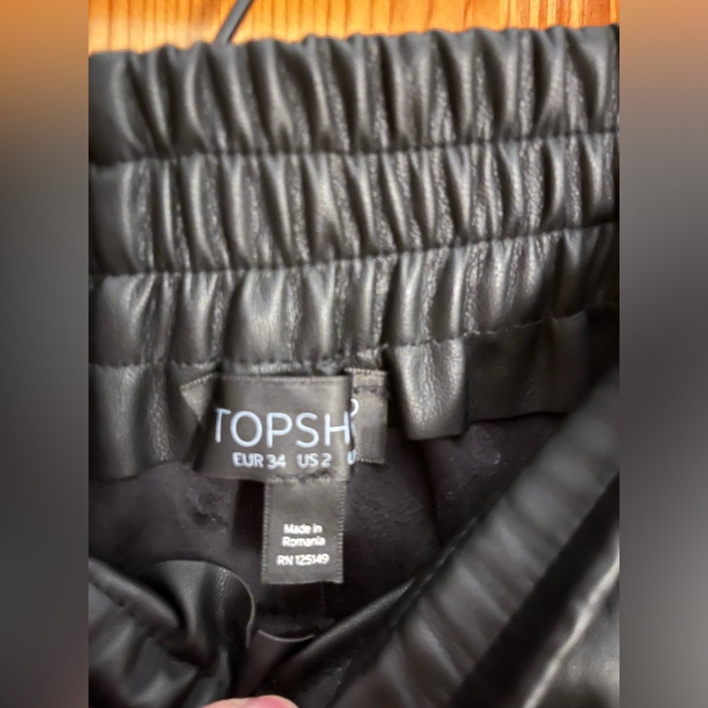 Topshop faux leather mini skirt - Picture 7 of 13